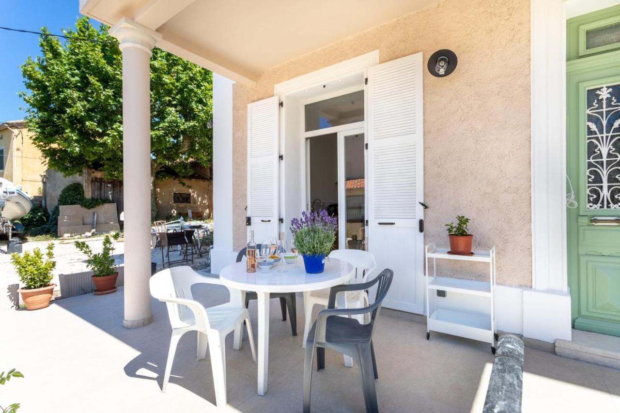Luxurious 1 Bedroom, Ac, Terrace, Close Beaches - Dodo Et Tartine Каркеран Екстериор снимка